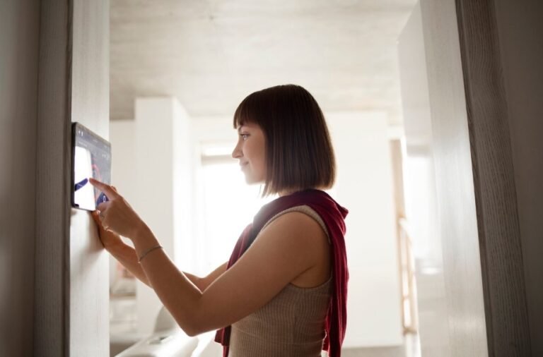 Read more about the article Intruder Alarm Systems: Protecting Your Property 24/7